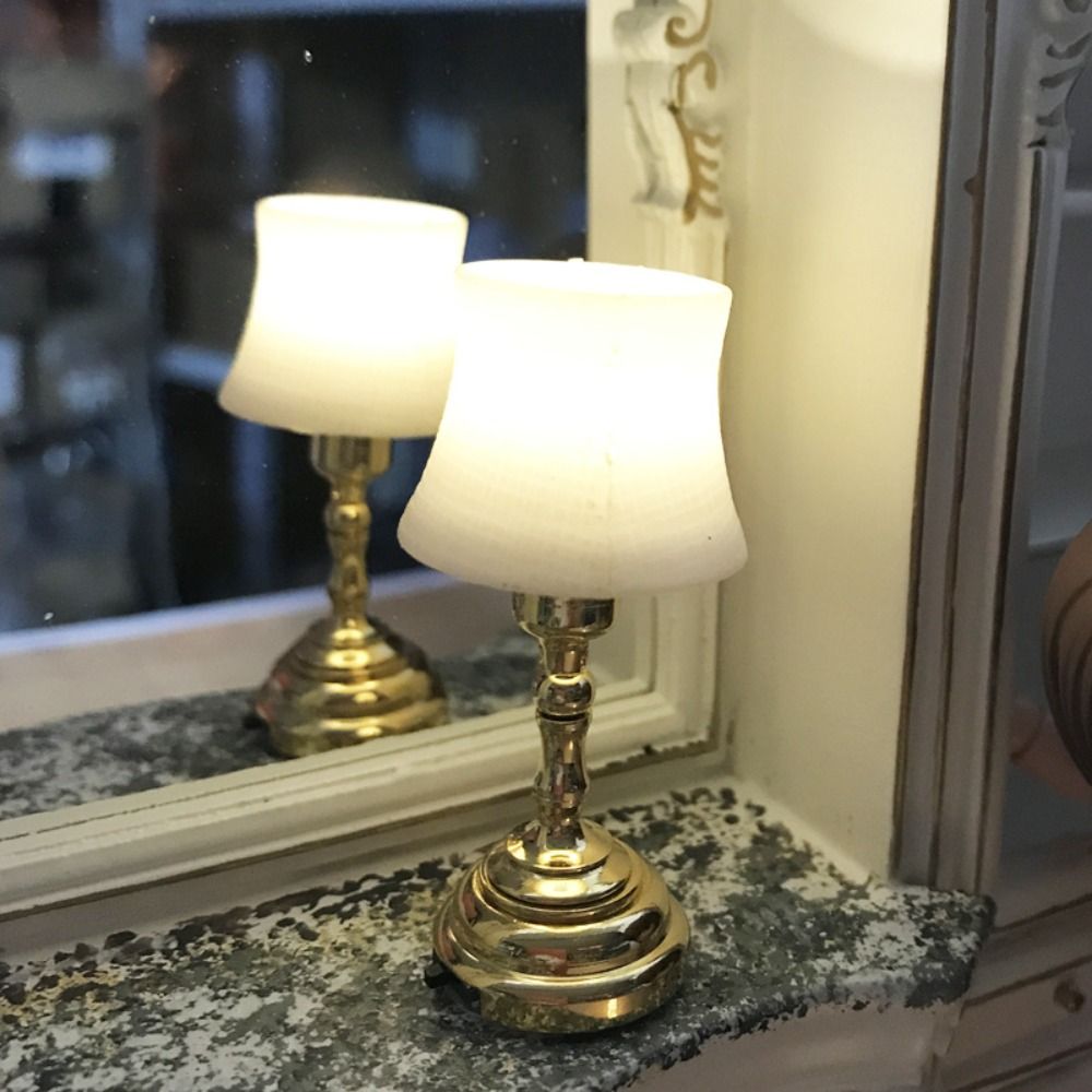 Lampada da scrivania in miniat - Lighting Metal Wall Decor recensione e prezzo